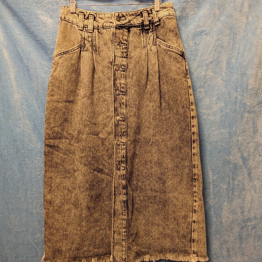 We The Free Jeans Skirt. Size 29. Length 32 inches.